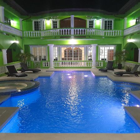 Pesheres Inn & Spa Bon Accord Village ภายนอก รูปภาพ