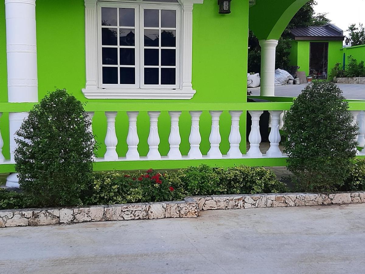 Pesheres Inn & Spa Bon Accord Village ภายนอก รูปภาพ